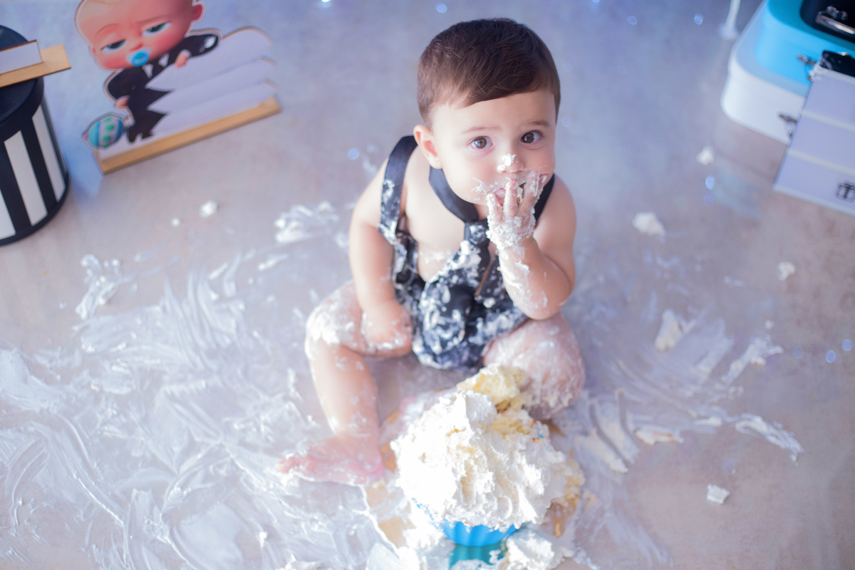 acompanhamento mensal de bebe caxias do sul figurino cenario tematico  personagem foto infantil serra gaucha fotografia familia mundo azul rosa ensaio fotografico crianca newborn baby menino menina smash the cake esmague o bolo banheira urso circo