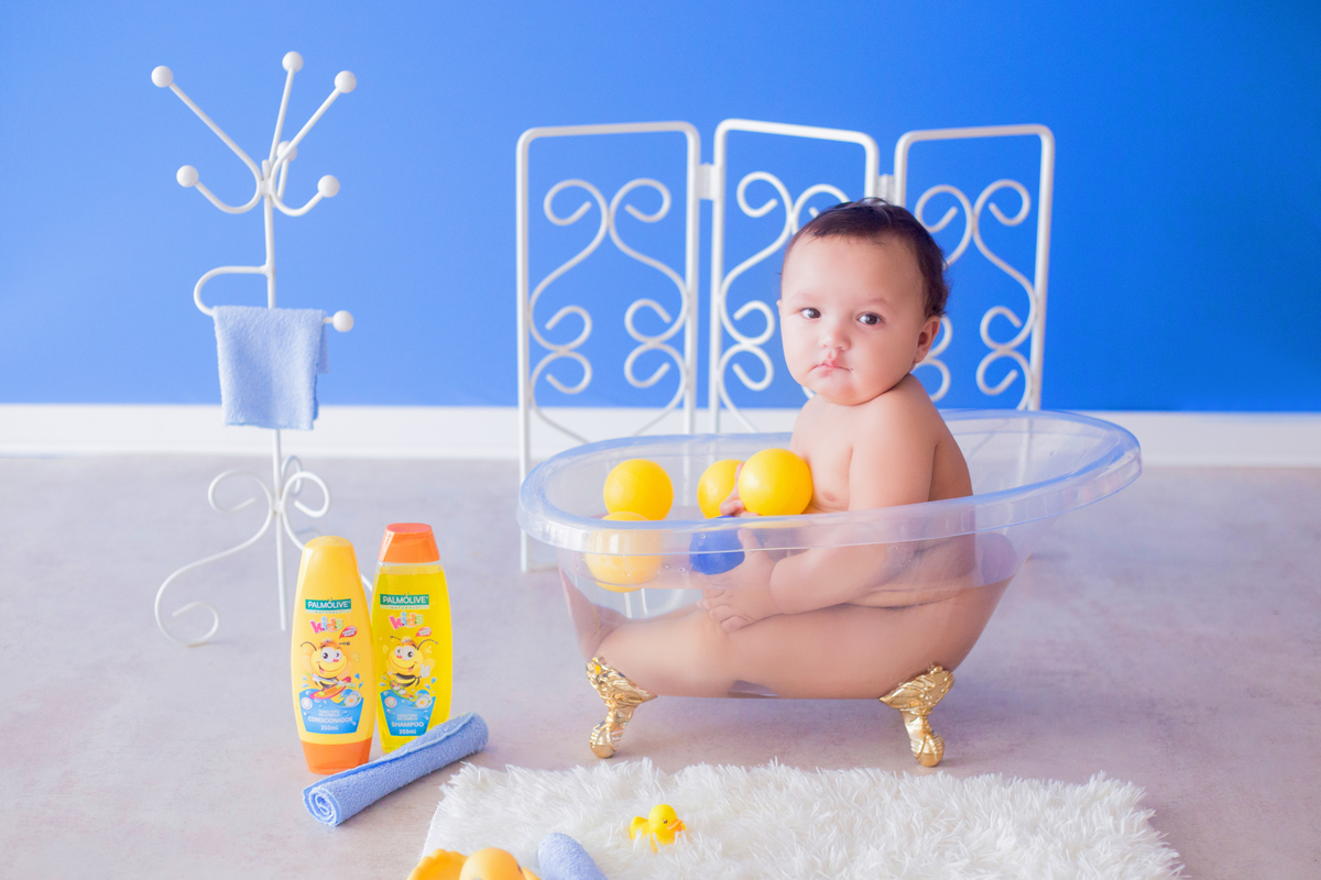acompanhamento mensal de bebe caxias do sul figurino cenario tematico  personagem foto infantil serra gaucha fotografia familia mundo azul rosa ensaio fotografico crianca newborn baby menino menina smash the cake esmague o bolo banheira urso circo