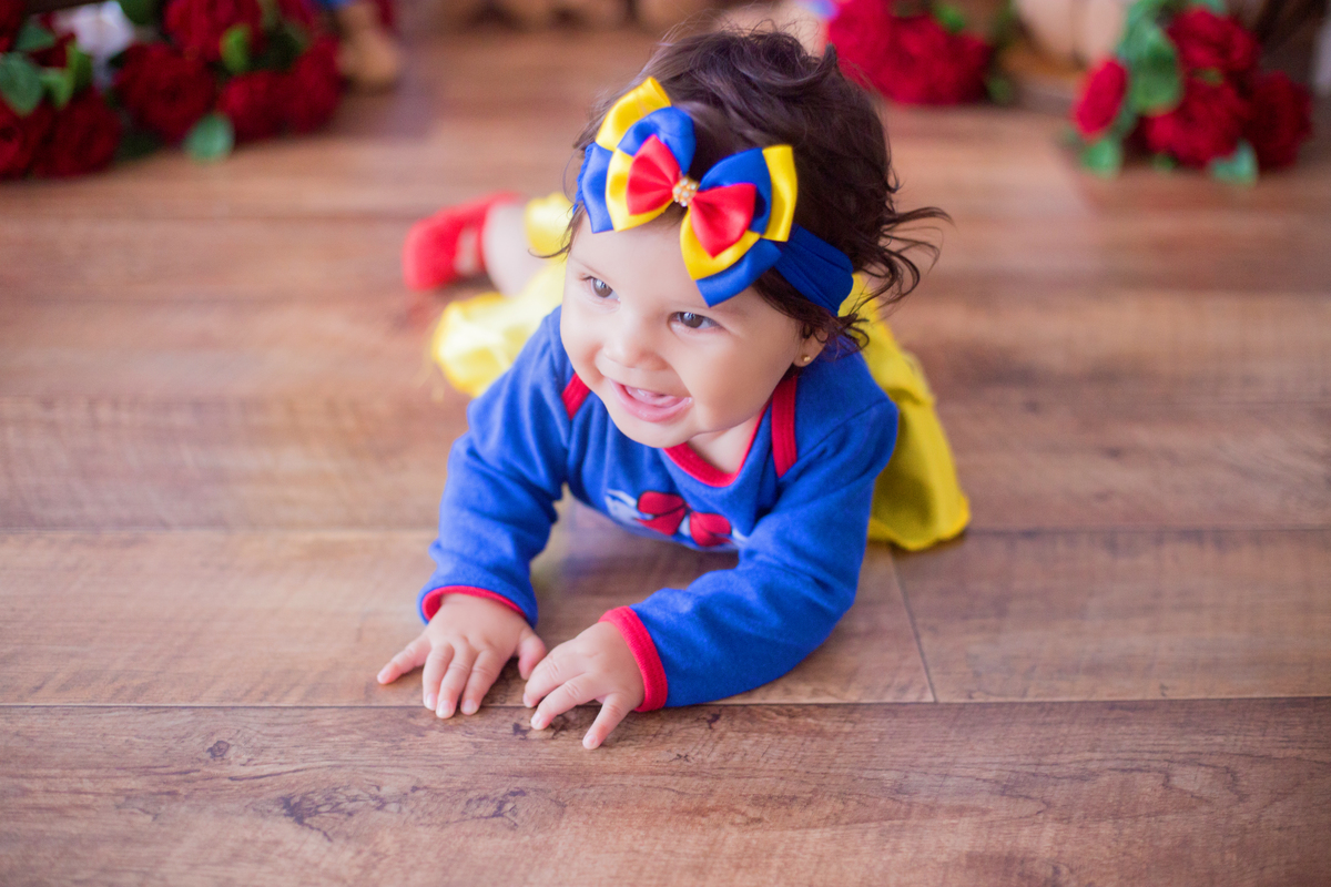 acompanhamento mensal de bebe caxias do sul figurino cenario tematico  personagem foto infantil serra gaucha fotografia familia mundo azul rosa ensaio fotografico crianca newborn baby menino menina smash the cake esmague o bolo banheira urso circo