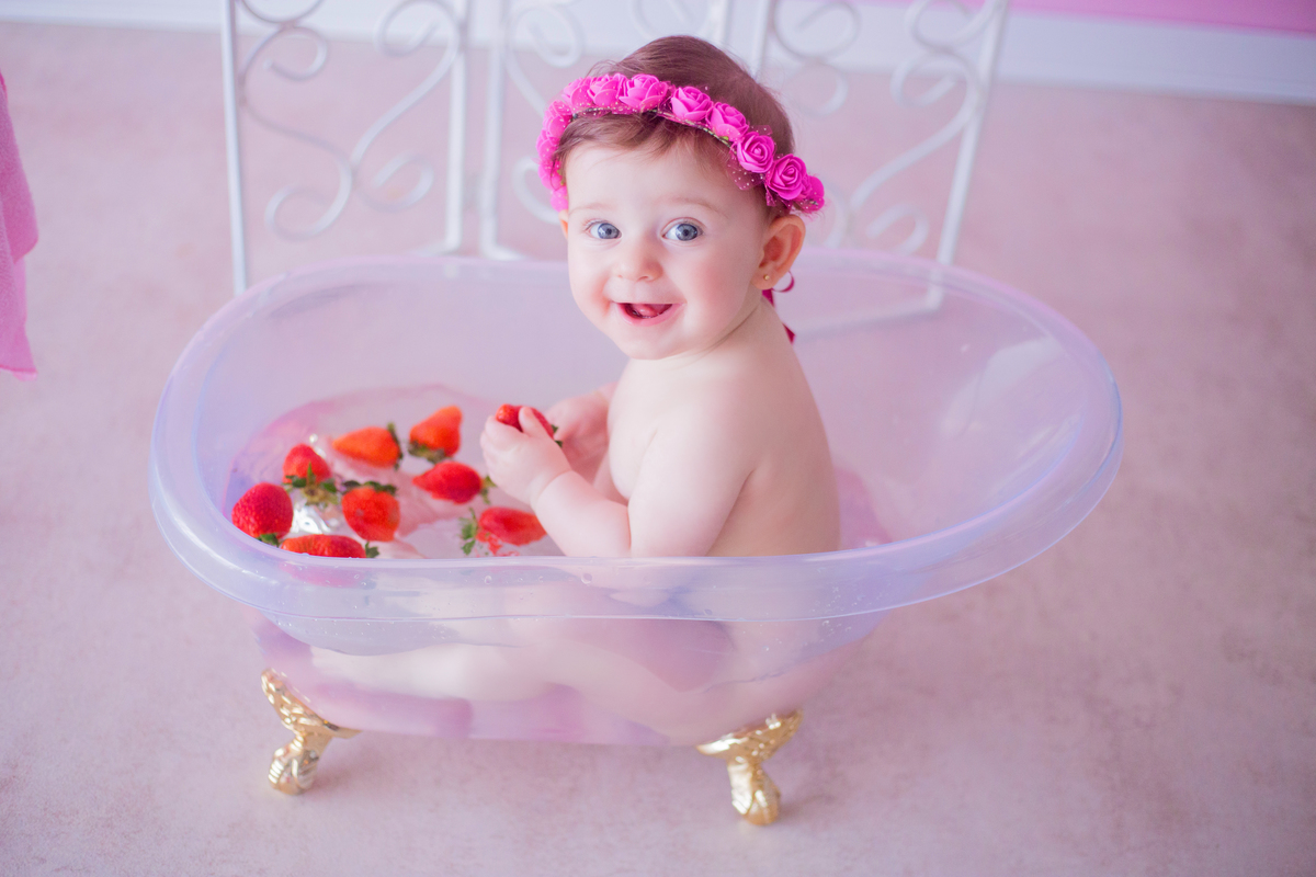 acompanhamento mensal de bebe caxias do sul figurino cenario tematico  personagem foto infantil serra gaucha fotografia familia mundo azul rosa ensaio fotografico crianca newborn baby menino menina smash the cake esmague o bolo banheira urso circo