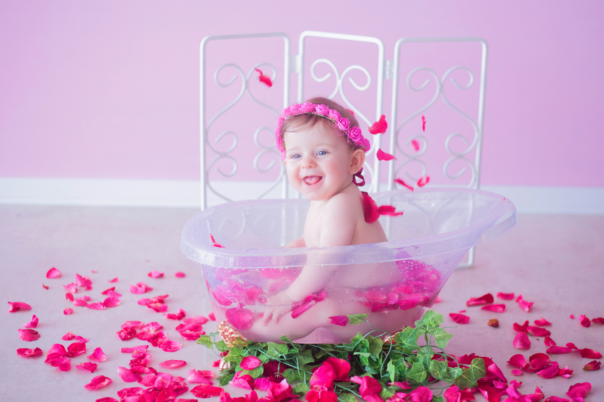 acompanhamento mensal de bebe caxias do sul figurino cenario tematico  personagem foto infantil serra gaucha fotografia familia mundo azul rosa ensaio fotografico crianca newborn baby menino menina smash the cake esmague o bolo banheira urso circo