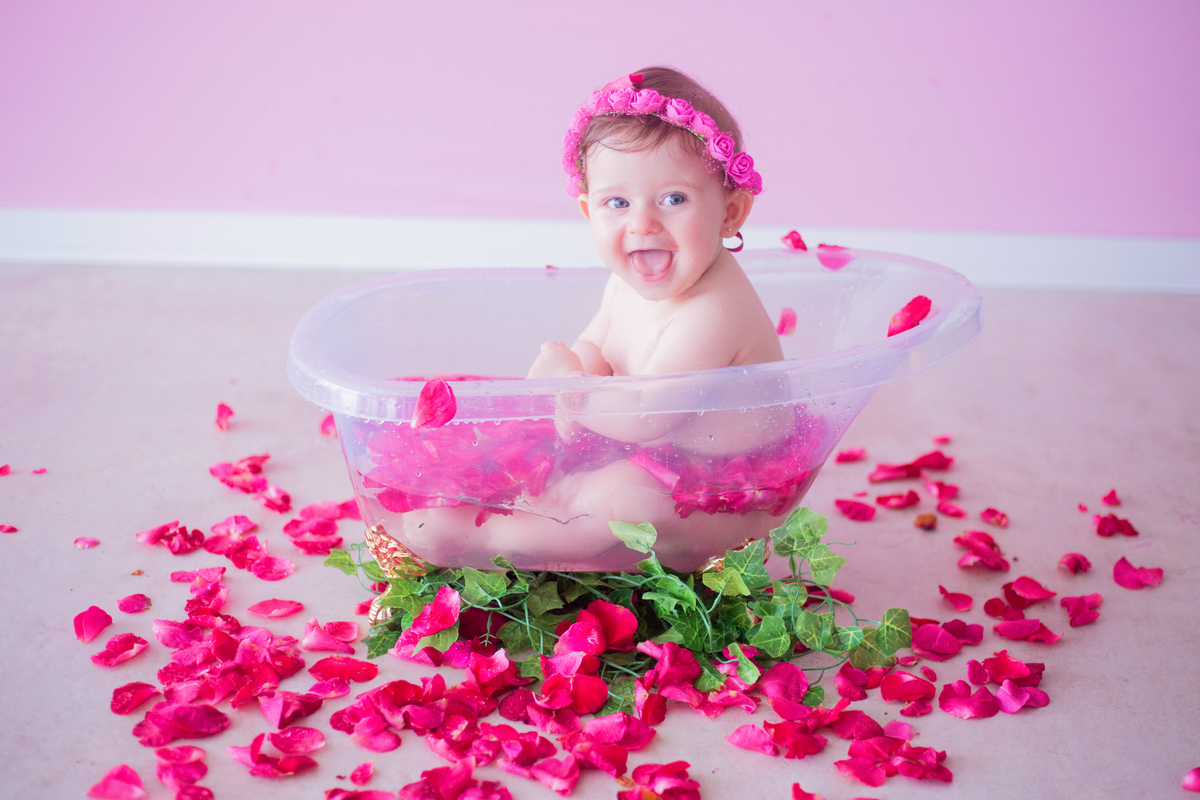 acompanhamento mensal de bebe caxias do sul figurino cenario tematico  personagem foto infantil serra gaucha fotografia familia mundo azul rosa ensaio fotografico crianca newborn baby menino menina smash the cake esmague o bolo banheira urso circo