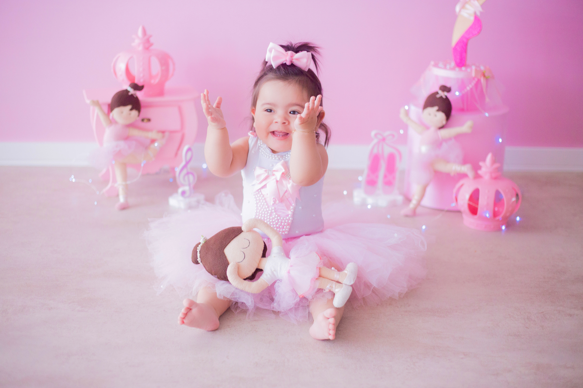 acompanhamento mensal de bebe caxias do sul figurino cenario tematico  personagem foto infantil serra gaucha fotografia familia mundo azul rosa ensaio fotografico crianca newborn baby menino menina smash the cake esmague o bolo banheira urso circo