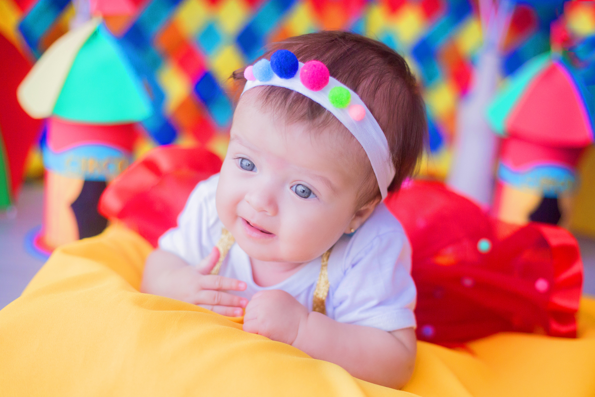 acompanhamento mensal de bebe caxias do sul figurino cenario tematico  personagem foto infantil serra gaucha fotografia familia mundo azul rosa ensaio fotografico crianca newborn baby menino menina smash the cake esmague o bolo banheira urso circo