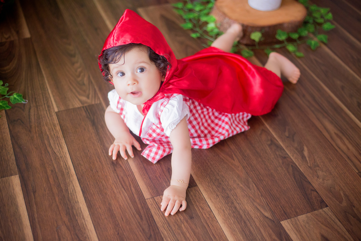 acompanhamento mensal de bebe caxias do sul figurino cenario tematico  personagem foto infantil serra gaucha fotografia familia mundo azul rosa ensaio fotografico crianca newborn baby menino menina smash the cake esmague o bolo banheira urso circo