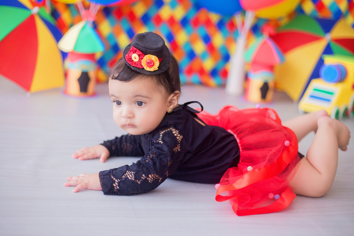 acompanhamento mensal de bebe caxias do sul figurino cenario tematico  personagem foto infantil serra gaucha fotografia familia mundo azul rosa ensaio fotografico crianca newborn baby menino menina smash the cake esmague o bolo banheira urso circo