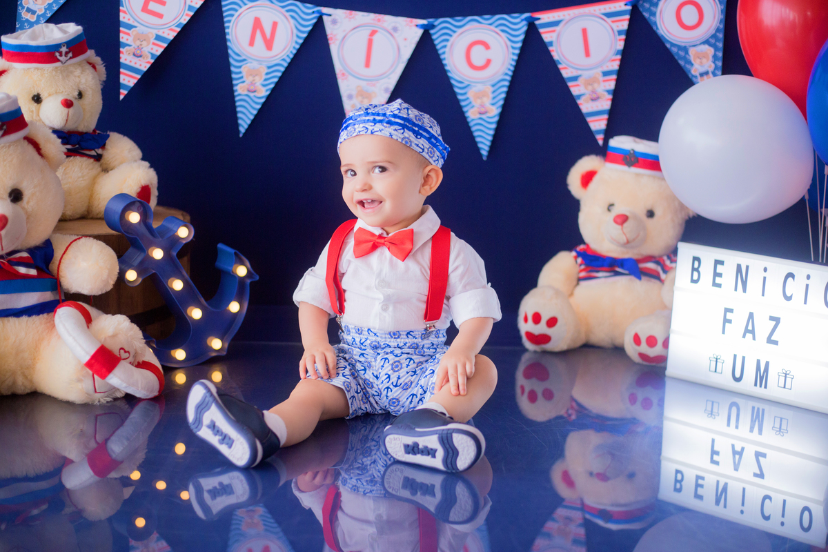 acompanhamento mensal de bebe caxias do sul figurino cenario tematico  personagem foto infantil serra gaucha fotografia familia mundo azul rosa ensaio fotografico crianca newborn baby menino menina smash the cake esmague o bolo banheira urso circo
