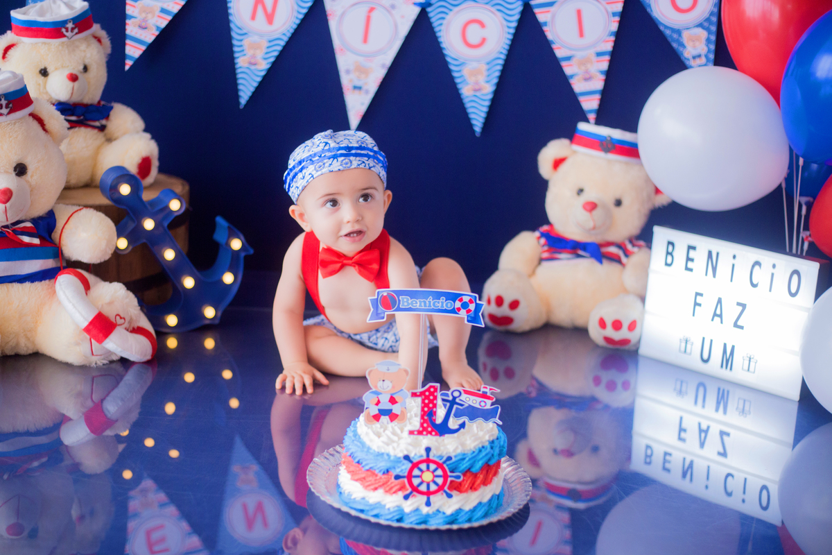 acompanhamento mensal de bebe caxias do sul figurino cenario tematico  personagem foto infantil serra gaucha fotografia familia mundo azul rosa ensaio fotografico crianca newborn baby menino menina smash the cake esmague o bolo banheira urso circo