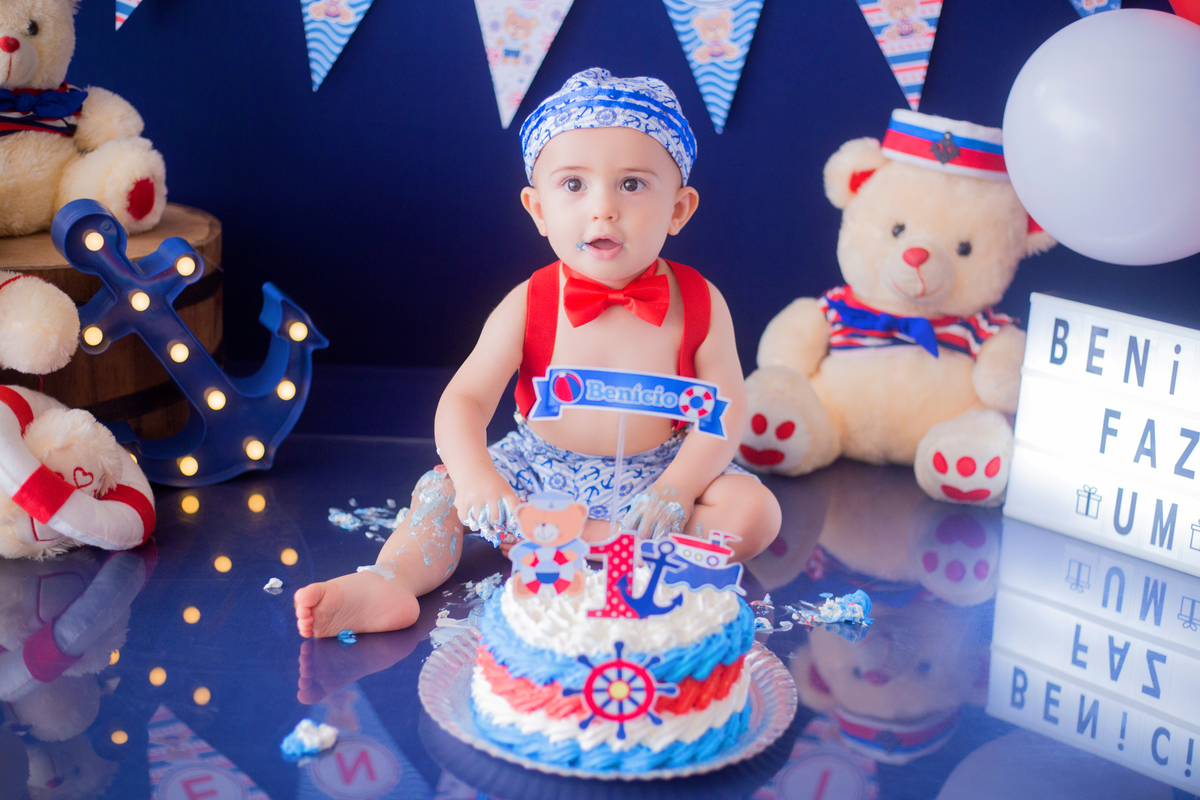 acompanhamento mensal de bebe caxias do sul figurino cenario tematico  personagem foto infantil serra gaucha fotografia familia mundo azul rosa ensaio fotografico crianca newborn baby menino menina smash the cake esmague o bolo banheira urso circo