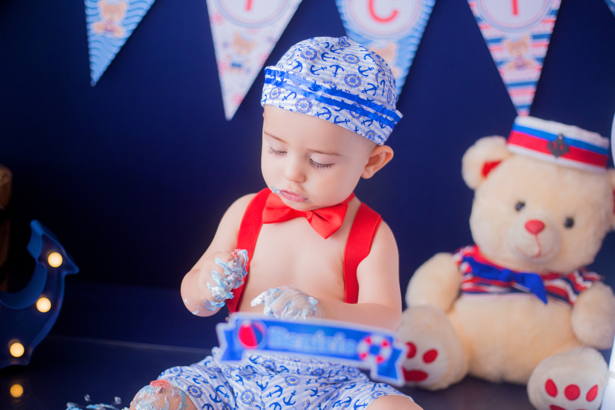 acompanhamento mensal de bebe caxias do sul figurino cenario tematico  personagem foto infantil serra gaucha fotografia familia mundo azul rosa ensaio fotografico crianca newborn baby menino menina smash the cake esmague o bolo banheira urso circo