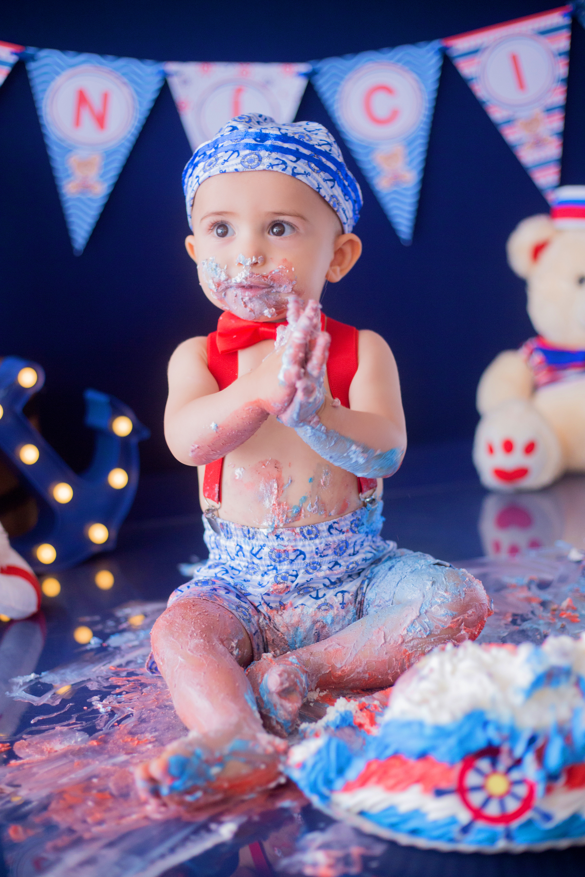 acompanhamento mensal de bebe caxias do sul figurino cenario tematico  personagem foto infantil serra gaucha fotografia familia mundo azul rosa ensaio fotografico crianca newborn baby menino menina smash the cake esmague o bolo banheira urso circo