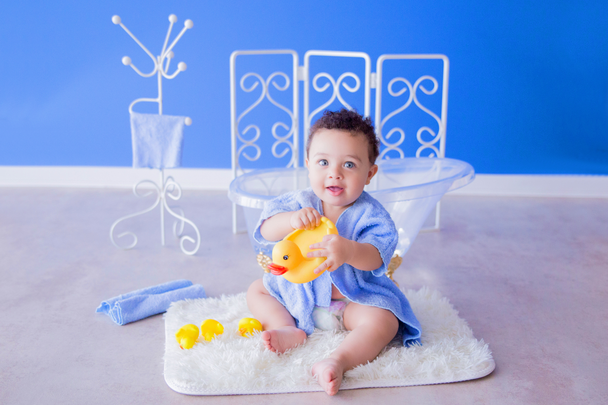 acompanhamento mensal de bebe caxias do sul figurino cenario tematico  personagem foto infantil serra gaucha fotografia familia mundo azul rosa ensaio fotografico crianca newborn baby menino menina smash the cake esmague o bolo banheira urso circo