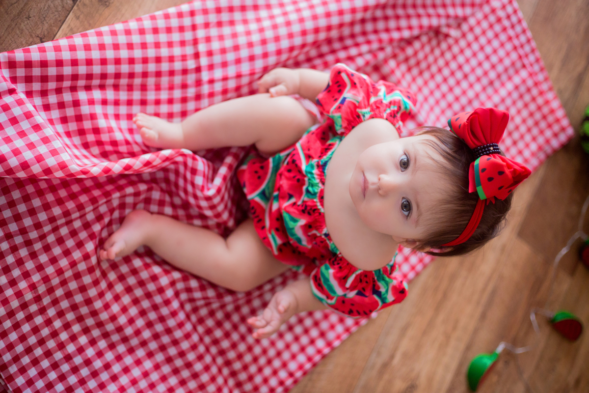 acompanhamento mensal de bebe caxias do sul figurino cenario tematico  personagem foto infantil serra gaucha fotografia familia mundo azul rosa ensaio fotografico crianca newborn baby menino menina smash the cake esmague o bolo banheira urso circo