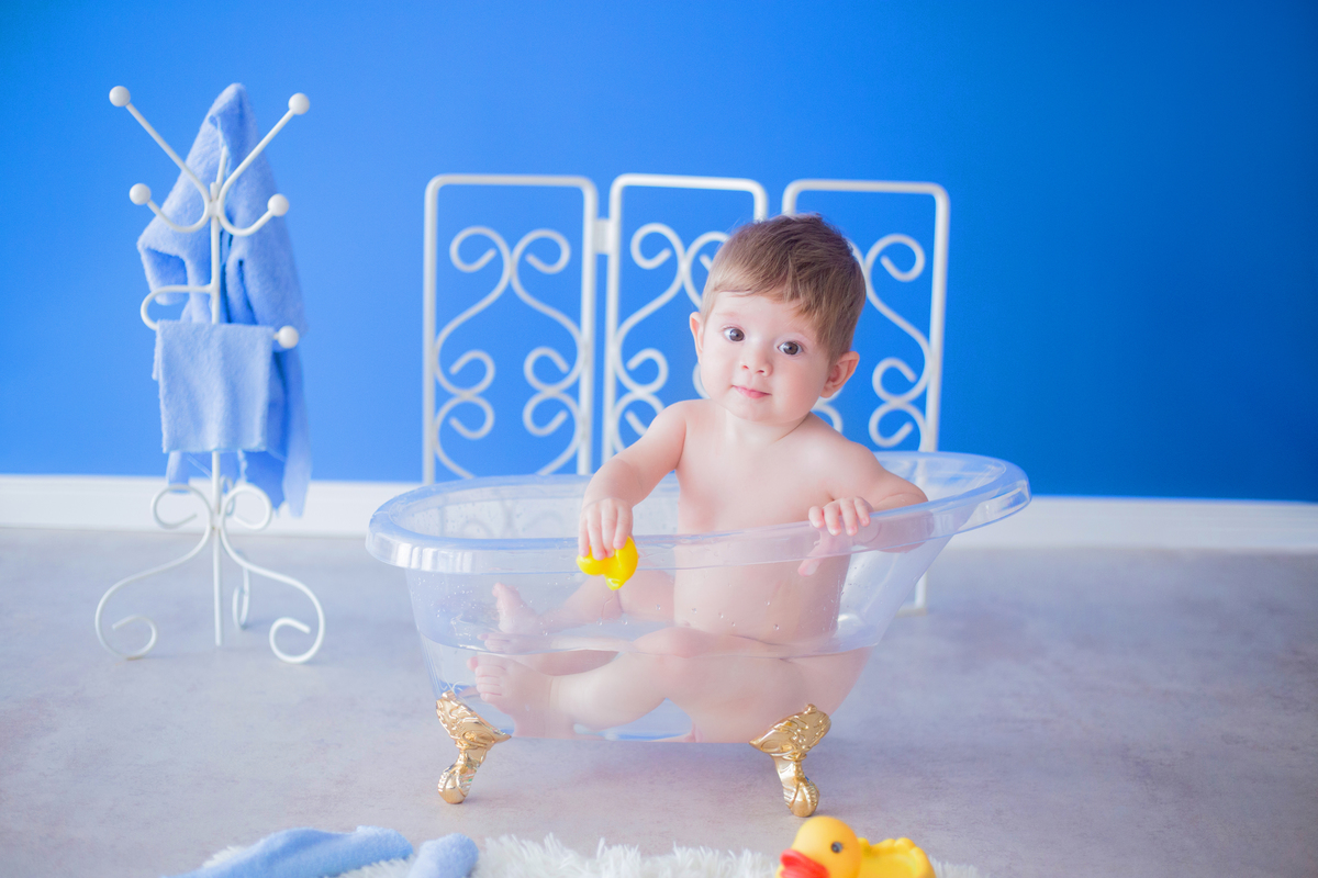 acompanhamento mensal de bebe caxias do sul figurino cenario tematico  personagem foto infantil serra gaucha fotografia familia mundo azul rosa ensaio fotografico crianca newborn baby menino menina smash the cake esmague o bolo banheira urso circo
