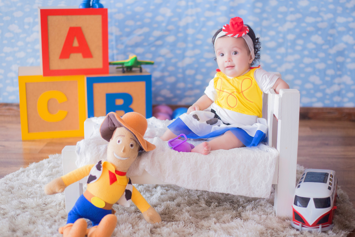 acompanhamento mensal de bebe caxias do sul figurino cenario tematico  personagem foto infantil serra gaucha fotografia familia mundo azul rosa ensaio fotografico crianca newborn baby menino menina smash the cake esmague o bolo banheira urso circo
