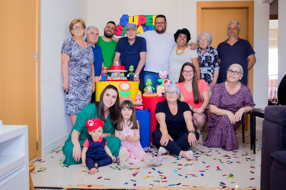 acompanhamento mensal de bebe caxias do sul figurino cenario tematico  personagem foto infantil serra gaucha fotografia familia mundo azul rosa ensaio fotografico crianca newborn baby menino menina smash the cake esmague o bolo banheira urso circo