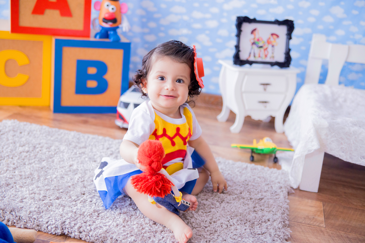 acompanhamento mensal de bebe caxias do sul figurino cenario tematico  personagem foto infantil serra gaucha fotografia familia mundo azul rosa ensaio fotografico crianca newborn baby menino menina smash the cake esmague o bolo banheira urso circo
