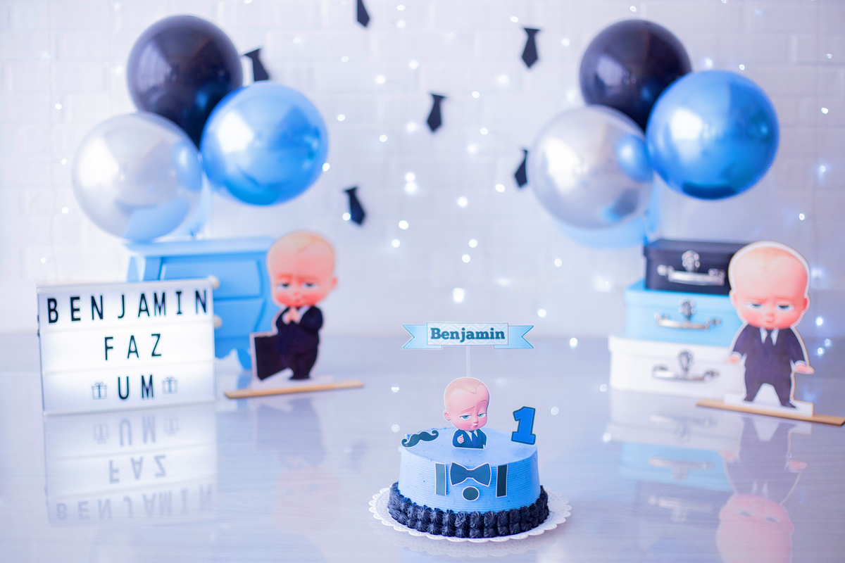 acompanhamento mensal de bebe caxias do sul figurino cenario tematico  personagem foto infantil serra gaucha fotografia familia mundo azul rosa ensaio fotografico crianca newborn baby menino menina smash the cake esmague o bolo banheira urso circo