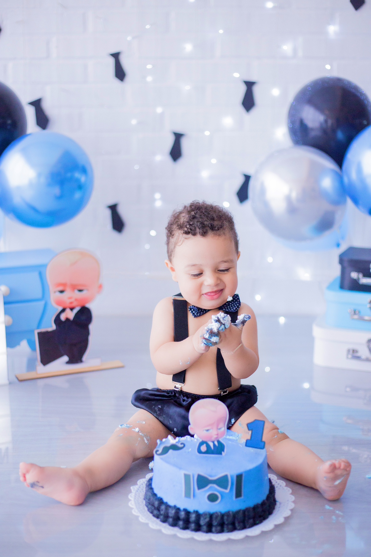 acompanhamento mensal de bebe caxias do sul figurino cenario tematico  personagem foto infantil serra gaucha fotografia familia mundo azul rosa ensaio fotografico crianca newborn baby menino menina smash the cake esmague o bolo banheira urso circo