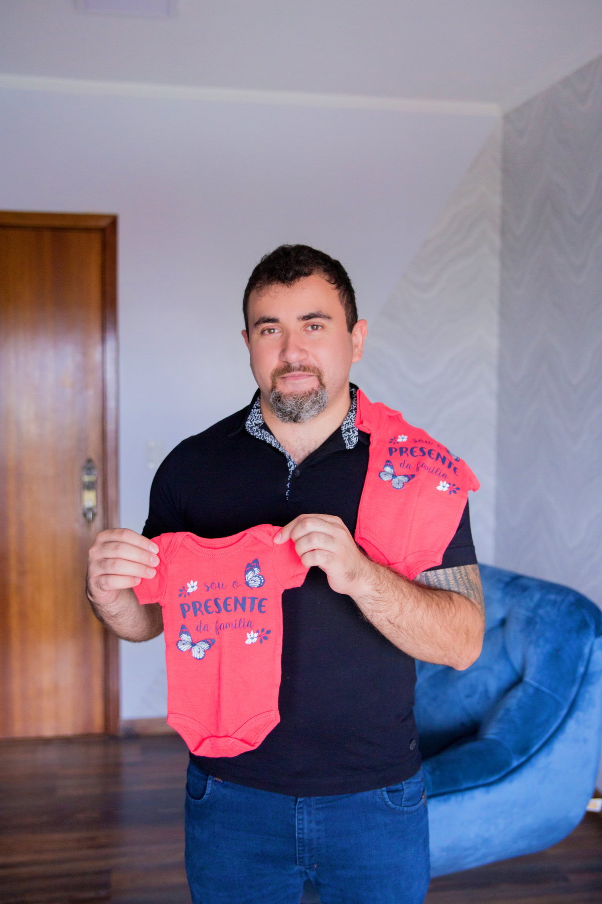 acompanhamento mensal de bebe caxias do sul figurino cenario tematico  personagem foto infantil serra gaucha fotografia familia mundo azul rosa ensaio fotografico crianca newborn baby menino menina smash the cake esmague o bolo banheira urso circo