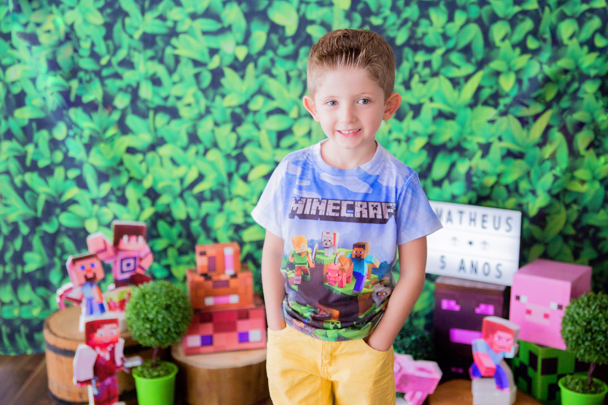 acompanhamento mensal de bebe caxias do sul figurino cenario tematico  personagem foto infantil serra gaucha fotografia familia mundo azul rosa ensaio fotografico crianca newborn baby menino menina smash the cake esmague o bolo banheira urso circo