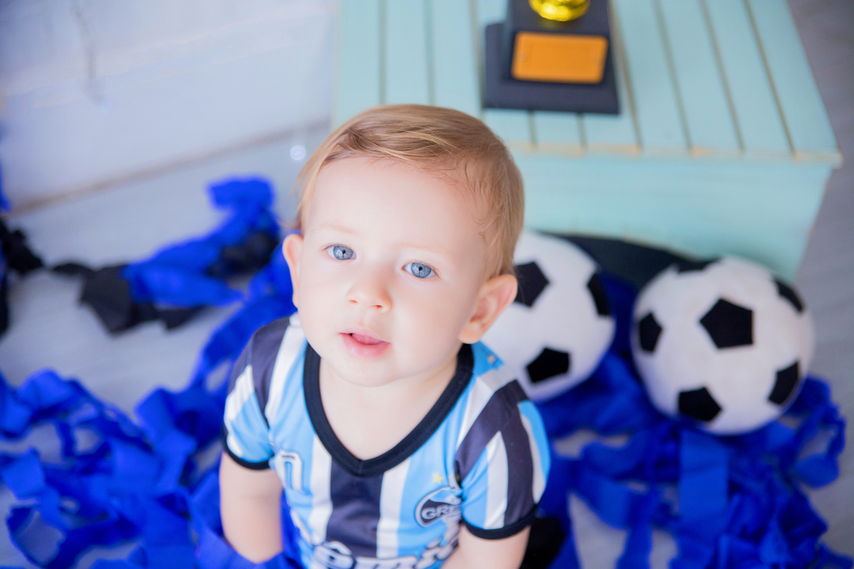 acompanhamento mensal de bebe caxias do sul figurino cenario tematico  personagem foto infantil serra gaucha fotografia familia mundo azul rosa ensaio fotografico crianca newborn baby menino menina smash the cake esmague o bolo banheira urso circo