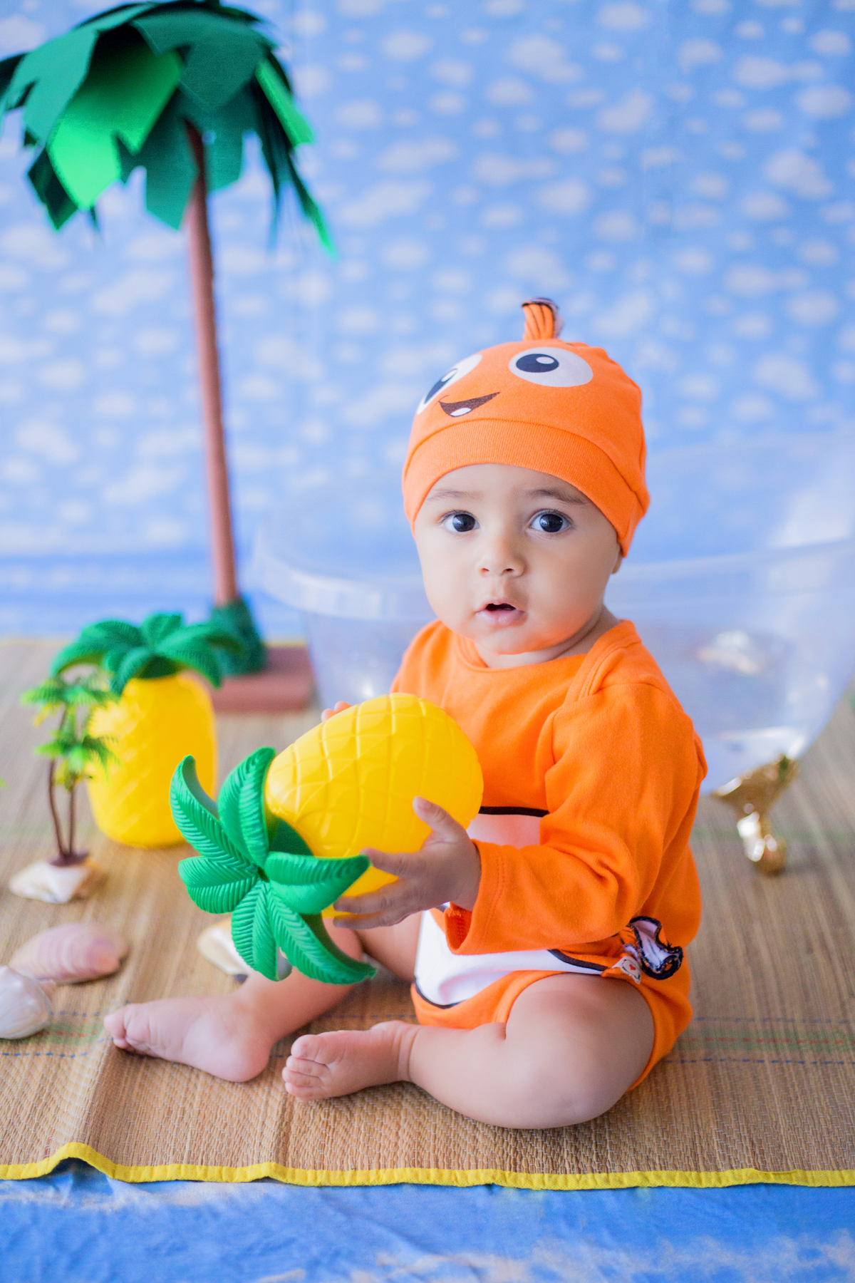 acompanhamento mensal de bebe caxias do sul figurino cenario tematico  personagem foto infantil serra gaucha fotografia familia mundo azul rosa ensaio fotografico crianca newborn baby menino menina smash the cake esmague o bolo banheira urso circo