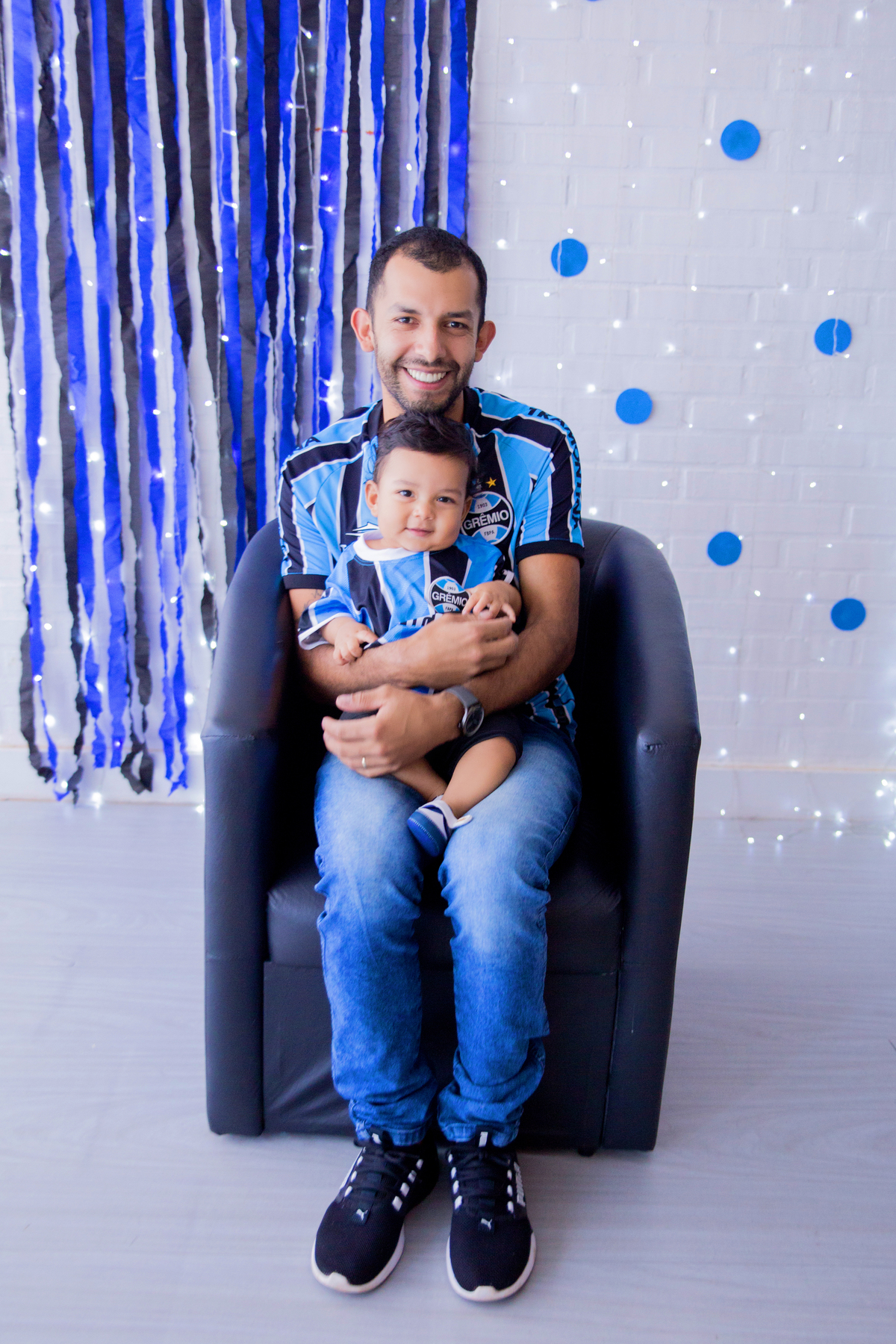 acompanhamento mensal de bebe caxias do sul figurino cenario tematico  personagem foto infantil serra gaucha fotografia familia mundo azul rosa ensaio fotografico crianca newborn baby menino menina smash the cake esmague o bolo banheira urso circo