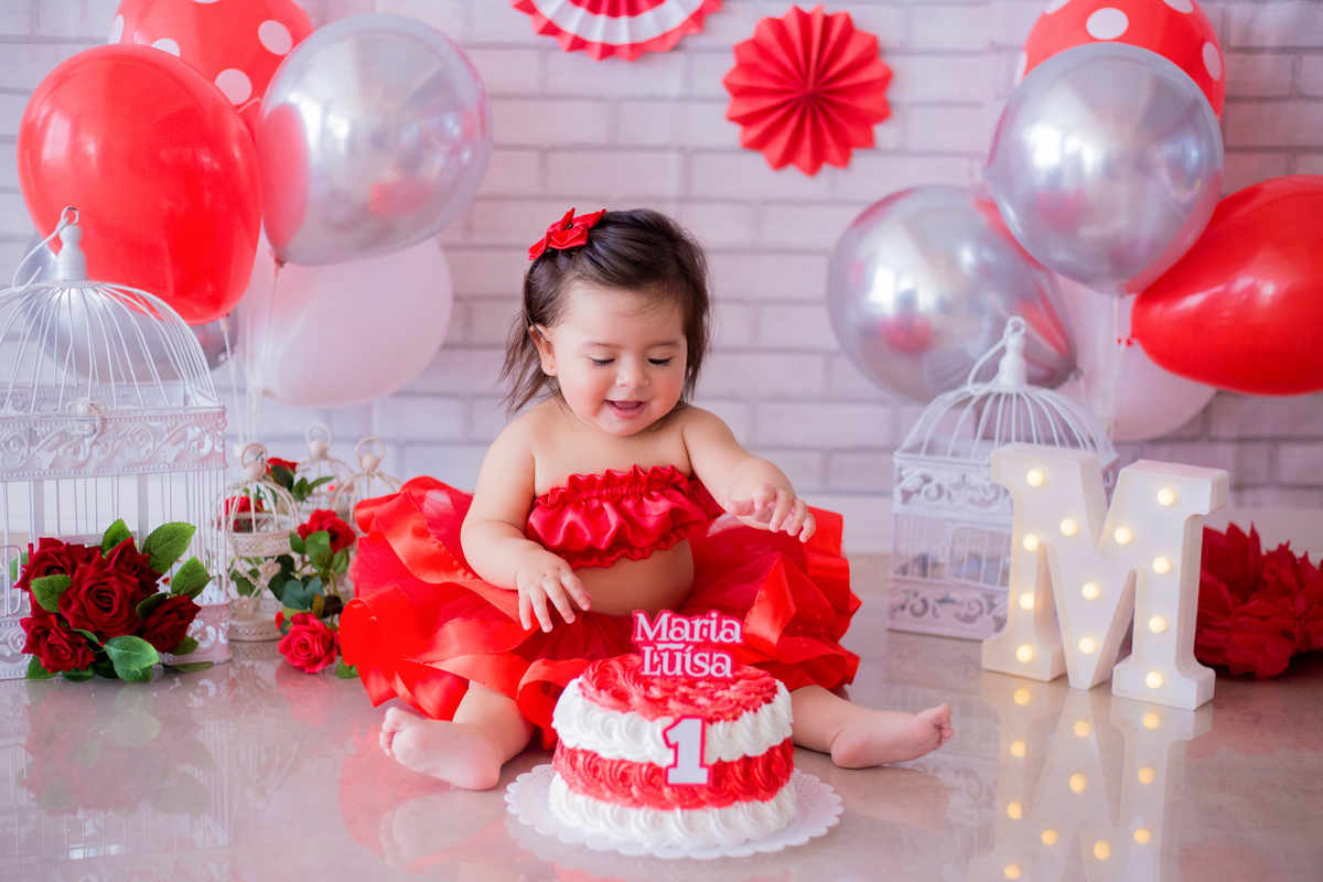 acompanhamento mensal de bebe caxias do sul figurino cenario tematico  personagem foto infantil serra gaucha fotografia familia mundo azul rosa ensaio fotografico crianca newborn baby menino menina smash the cake esmague o bolo banheira urso circo