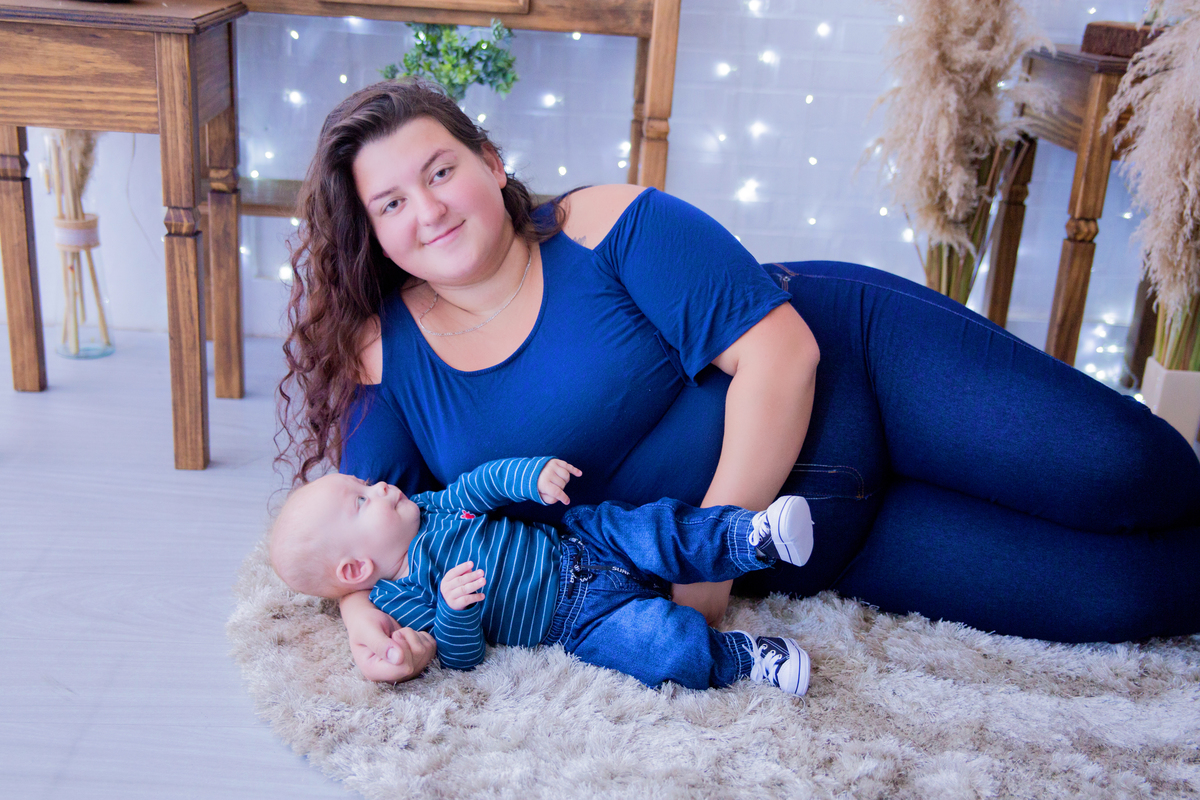 acompanhamento mensal de bebe caxias do sul figurino cenario tematico  personagem foto infantil serra gaucha fotografia familia mundo azul rosa ensaio fotografico crianca newborn baby menino menina smash the cake esmague o bolo banheira urso circo