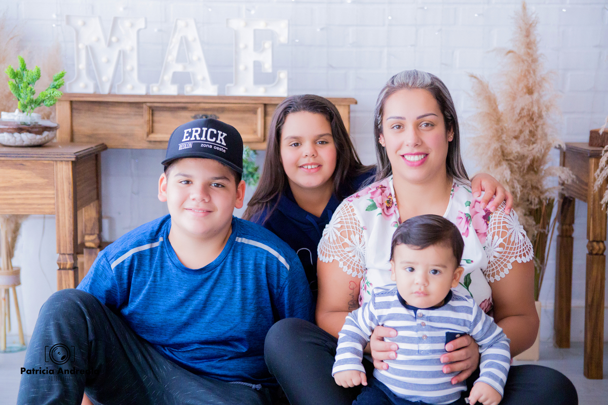 acompanhamento mensal de bebe caxias do sul figurino cenario tematico  personagem foto infantil serra gaucha fotografia familia mundo azul rosa ensaio fotografico crianca newborn baby menino menina smash the cake esmague o bolo banheira urso circo