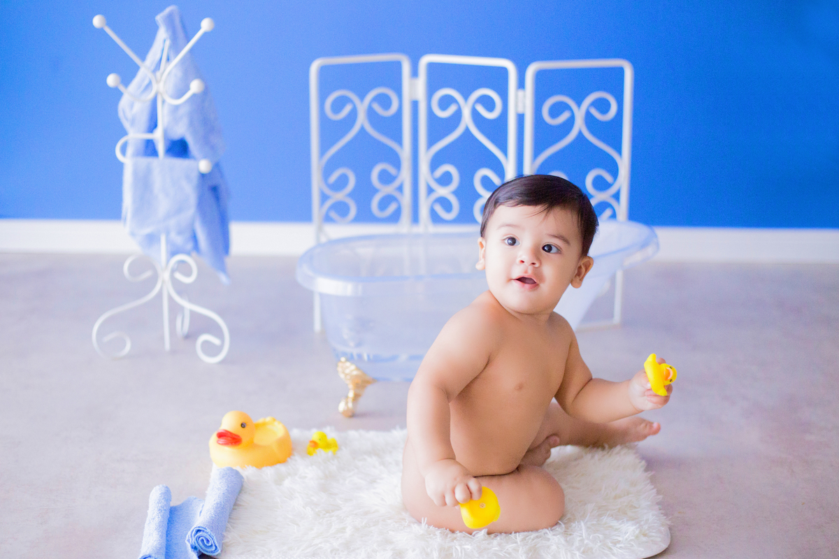 acompanhamento mensal de bebe caxias do sul figurino cenario tematico  personagem foto infantil serra gaucha fotografia familia mundo azul rosa ensaio fotografico crianca newborn baby menino menina smash the cake esmague o bolo banheira urso circo