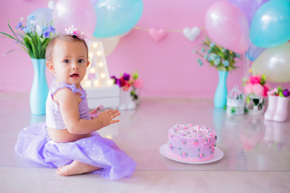 acompanhamento mensal de bebe caxias do sul figurino cenario tematico  personagem foto infantil serra gaucha fotografia familia mundo azul rosa ensaio fotografico crianca newborn baby menino menina smash the cake esmague o bolo banheira urso circoacompanh