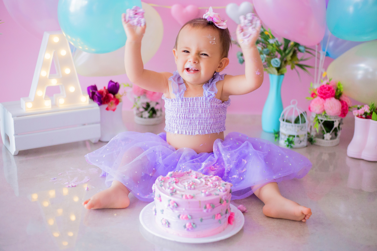 acompanhamento mensal de bebe caxias do sul figurino cenario tematico  personagem foto infantil serra gaucha fotografia familia mundo azul rosa ensaio fotografico crianca newborn baby menino menina smash the cake esmague o bolo banheira urso circo