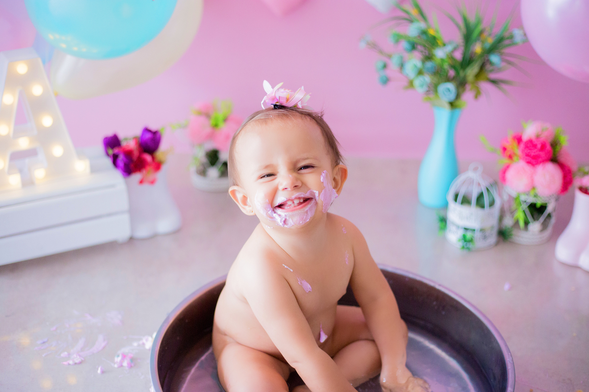 acompanhamento mensal de bebe caxias do sul figurino cenario tematico  personagem foto infantil serra gaucha fotografia familia mundo azul rosa ensaio fotografico crianca newborn baby menino menina smash the cake esmague o bolo banheira urso circo