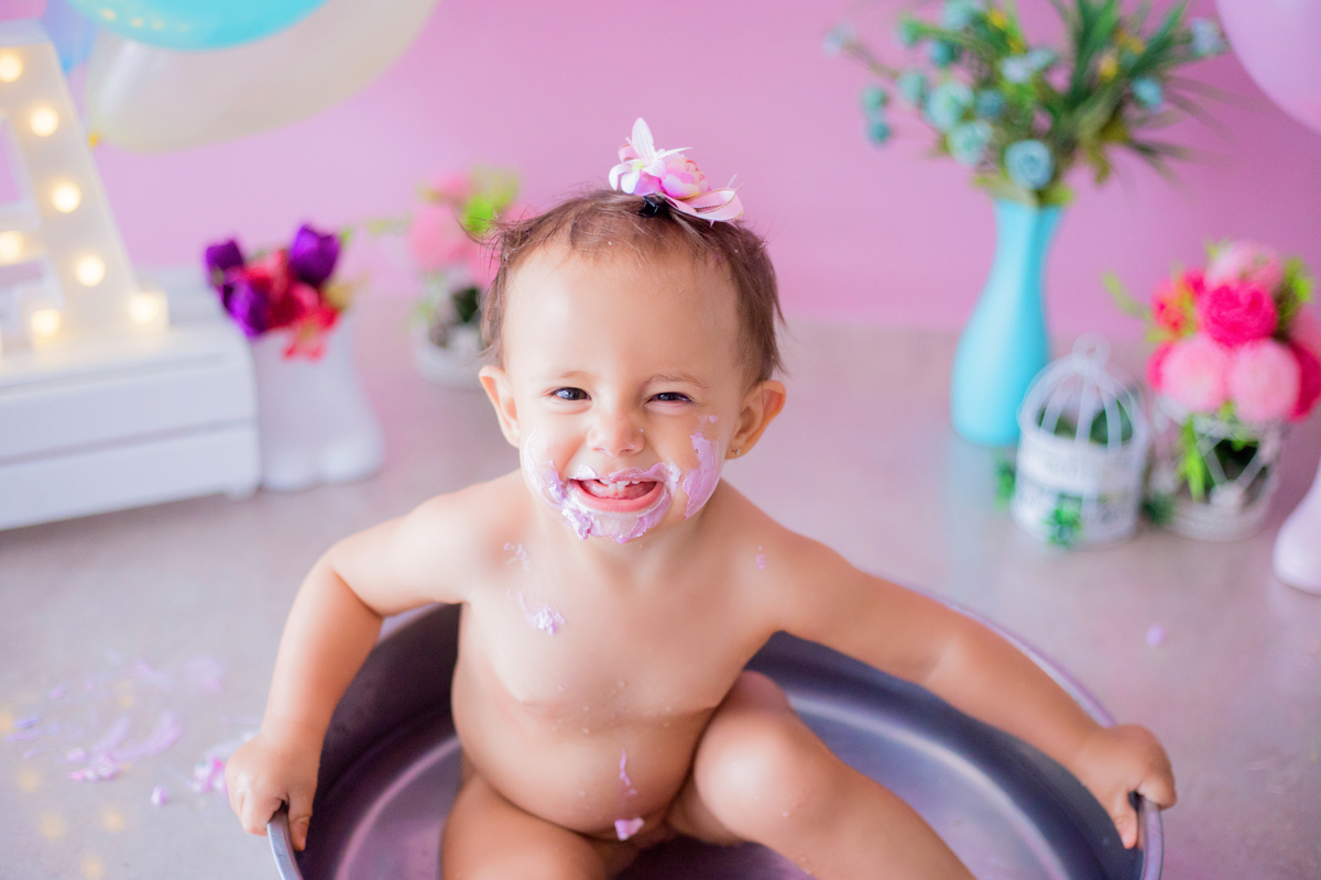 acompanhamento mensal de bebe caxias do sul figurino cenario tematico  personagem foto infantil serra gaucha fotografia familia mundo azul rosa ensaio fotografico crianca newborn baby menino menina smash the cake esmague o bolo banheira urso circo