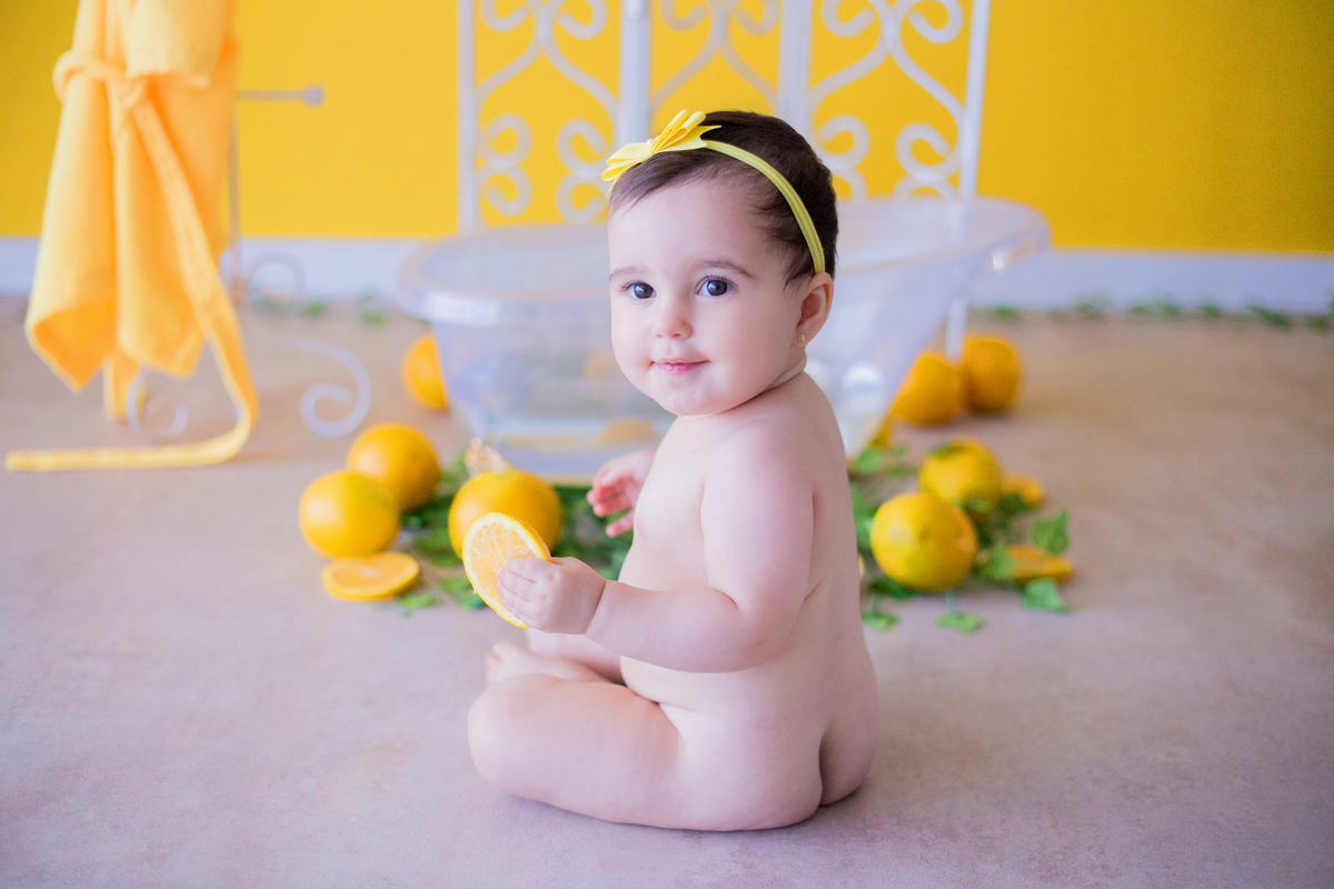 acompanhamento mensal de bebe caxias do sul figurino cenario tematico  personagem foto infantil serra gaucha fotografia familia mundo azul rosa ensaio fotografico crianca newborn baby menino menina smash the cake esmague o bolo banheira urso circo