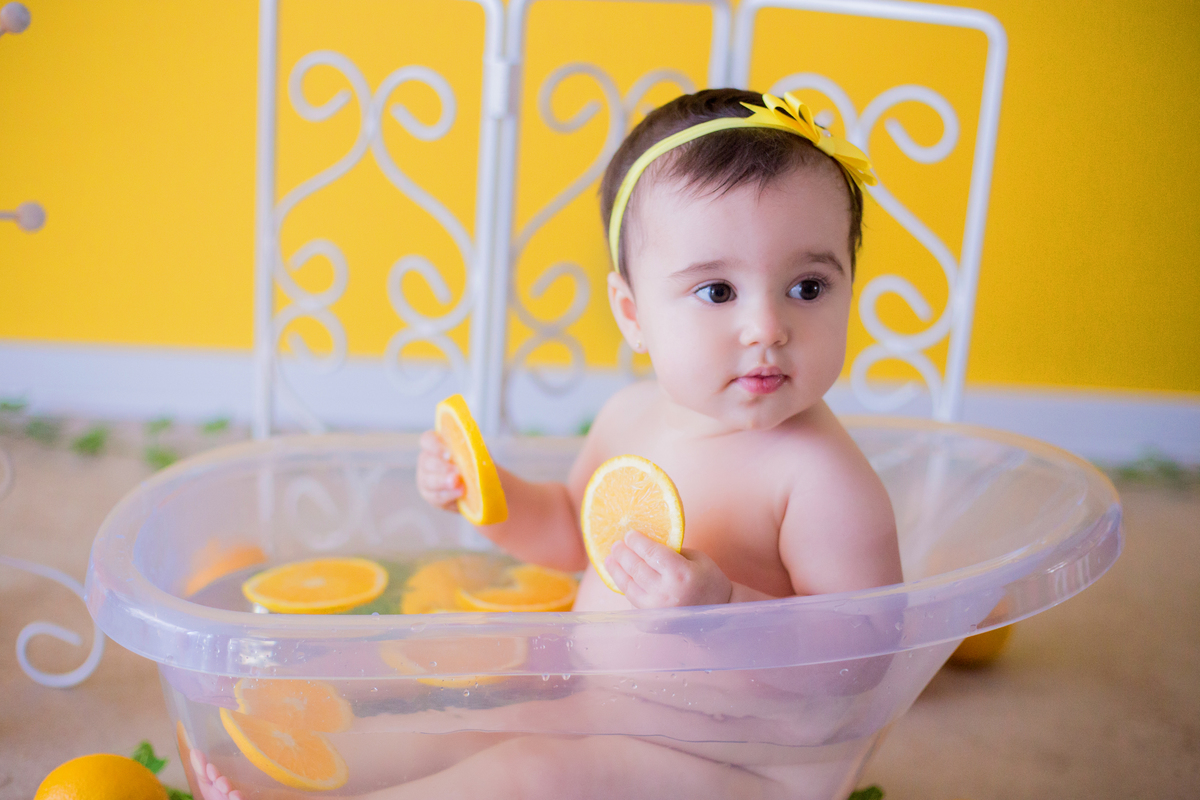 acompanhamento mensal de bebe caxias do sul figurino cenario tematico  personagem foto infantil serra gaucha fotografia familia mundo azul rosa ensaio fotografico crianca newborn baby menino menina smash the cake esmague o bolo banheira urso circo