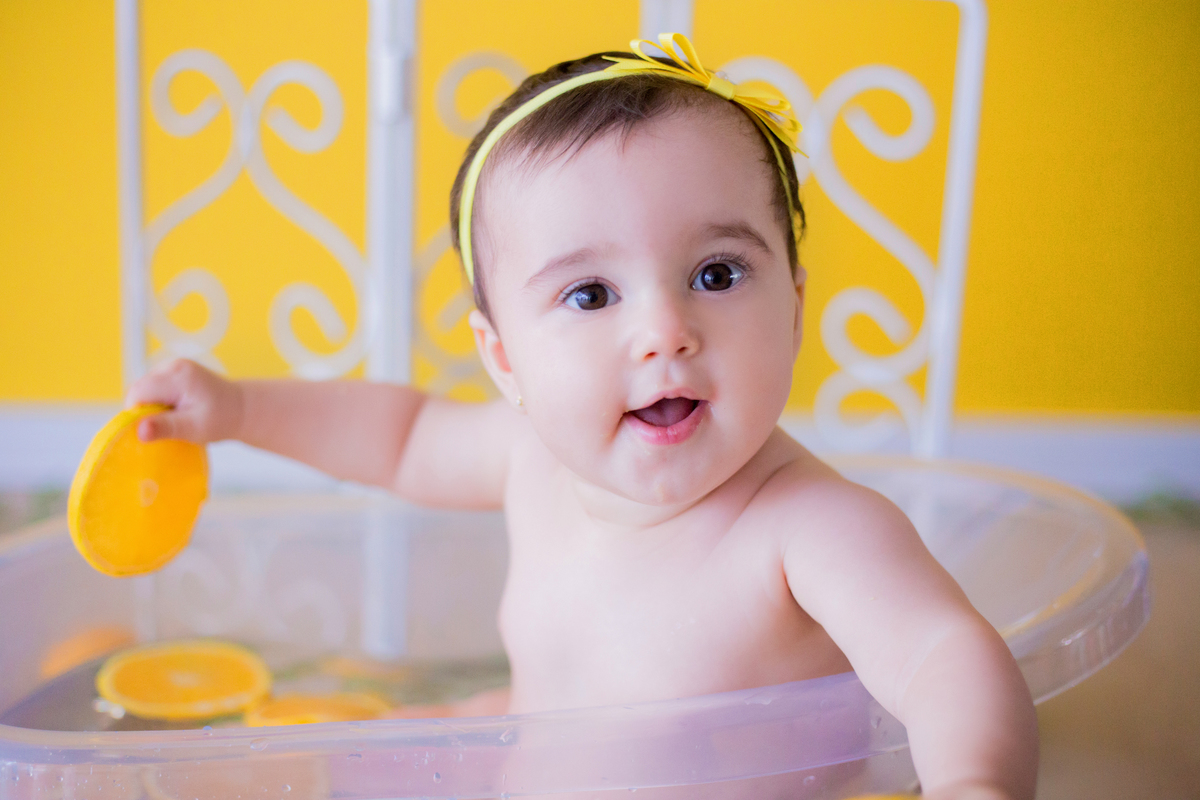 acompanhamento mensal de bebe caxias do sul figurino cenario tematico  personagem foto infantil serra gaucha fotografia familia mundo azul rosa ensaio fotografico crianca newborn baby menino menina smash the cake esmague o bolo banheira urso circo
