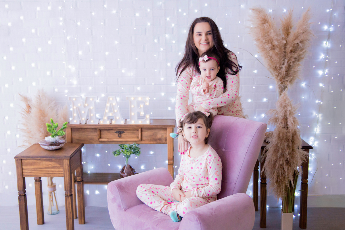 acompanhamento mensal de bebe caxias do sul figurino cenario tematico  personagem foto infantil serra gaucha fotografia familia mundo azul rosa ensaio fotografico crianca newborn baby menino menina smash the cake esmague o bolo banheira urso circo