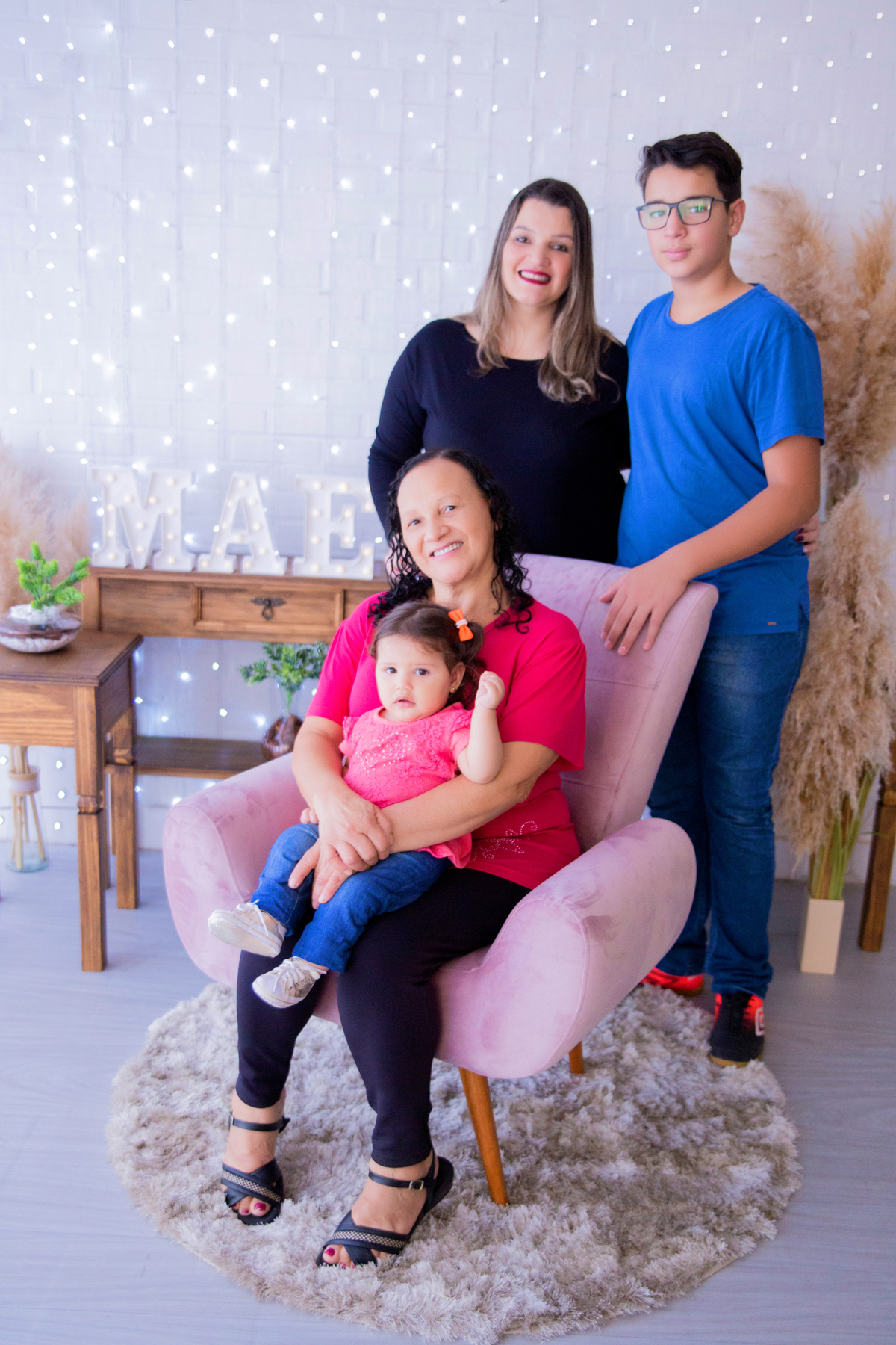 acompanhamento mensal de bebe caxias do sul figurino cenario tematico  personagem foto infantil serra gaucha fotografia familia mundo azul rosa ensaio fotografico crianca newborn baby menino menina smash the cake esmague o bolo banheira urso circo