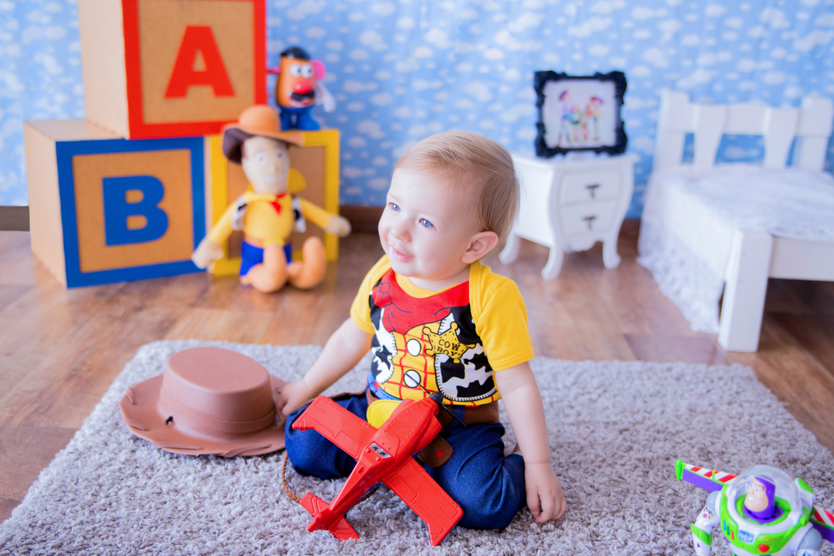 acompanhamento mensal de bebe caxias do sul figurino cenario tematico  personagem foto infantil serra gaucha fotografia familia mundo azul rosa ensaio fotografico crianca newborn baby menino menina smash the cake esmague o bolo banheira urso circo
