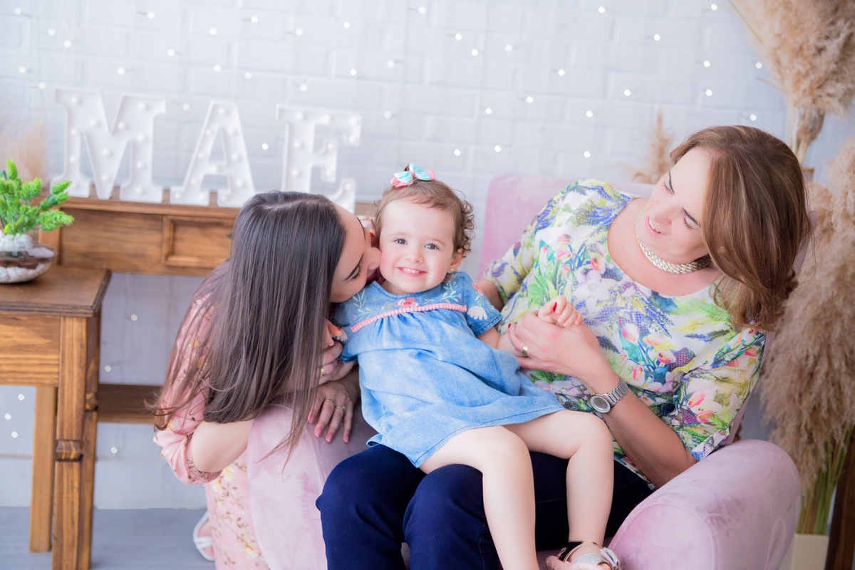 acompanhamento mensal de bebe caxias do sul figurino cenario tematico  personagem foto infantil serra gaucha fotografia familia mundo azul rosa ensaio fotografico crianca newborn baby menino menina smash the cake esmague o bolo banheira urso circo