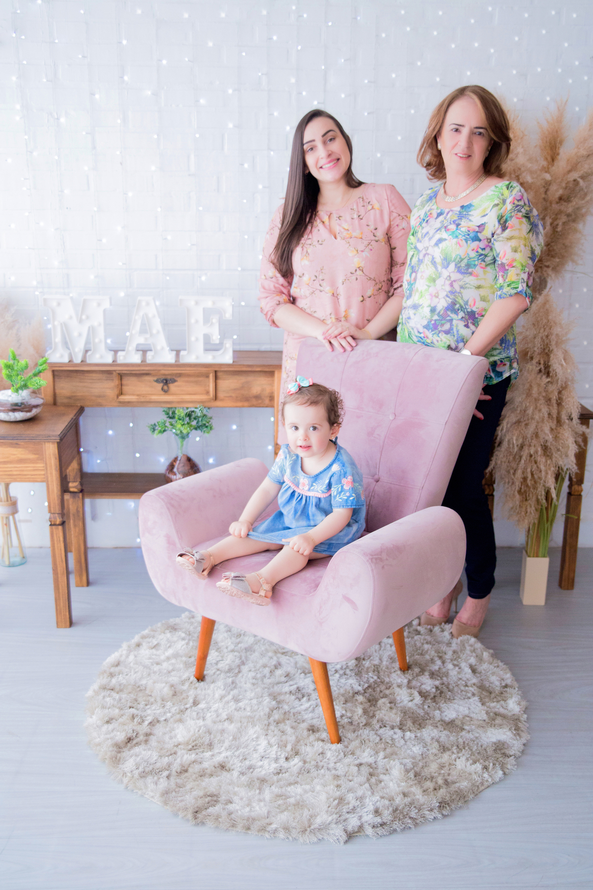 acompanhamento mensal de bebe caxias do sul figurino cenario tematico  personagem foto infantil serra gaucha fotografia familia mundo azul rosa ensaio fotografico crianca newborn baby menino menina smash the cake esmague o bolo banheira urso circo