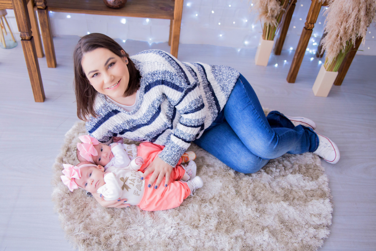 acompanhamento mensal de bebe caxias do sul figurino cenario tematico  personagem foto infantil serra gaucha fotografia familia mundo azul rosa ensaio fotografico crianca newborn baby menino menina smash the cake esmague o bolo banheira urso circo