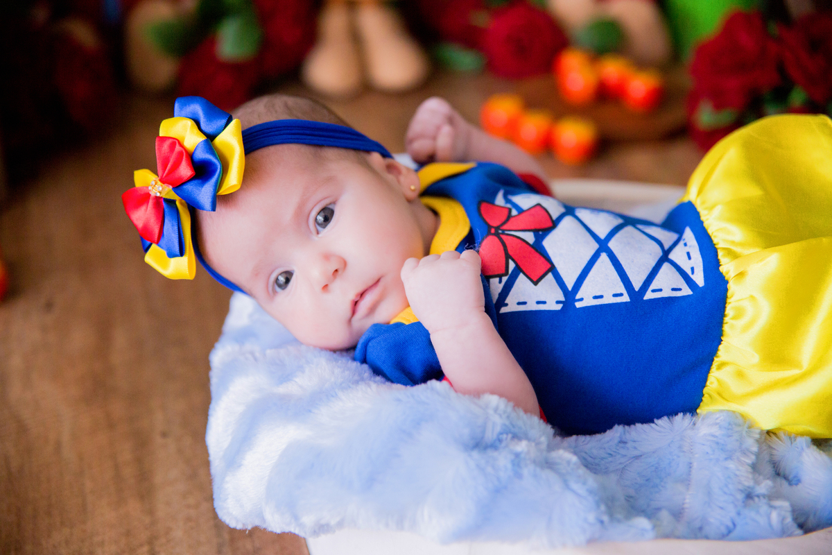 acompanhamento mensal de bebe caxias do sul figurino cenario tematico  personagem foto infantil serra gaucha fotografia familia mundo azul rosa ensaio fotografico crianca newborn baby menino menina smash the cake esmague o bolo banheira urso circo