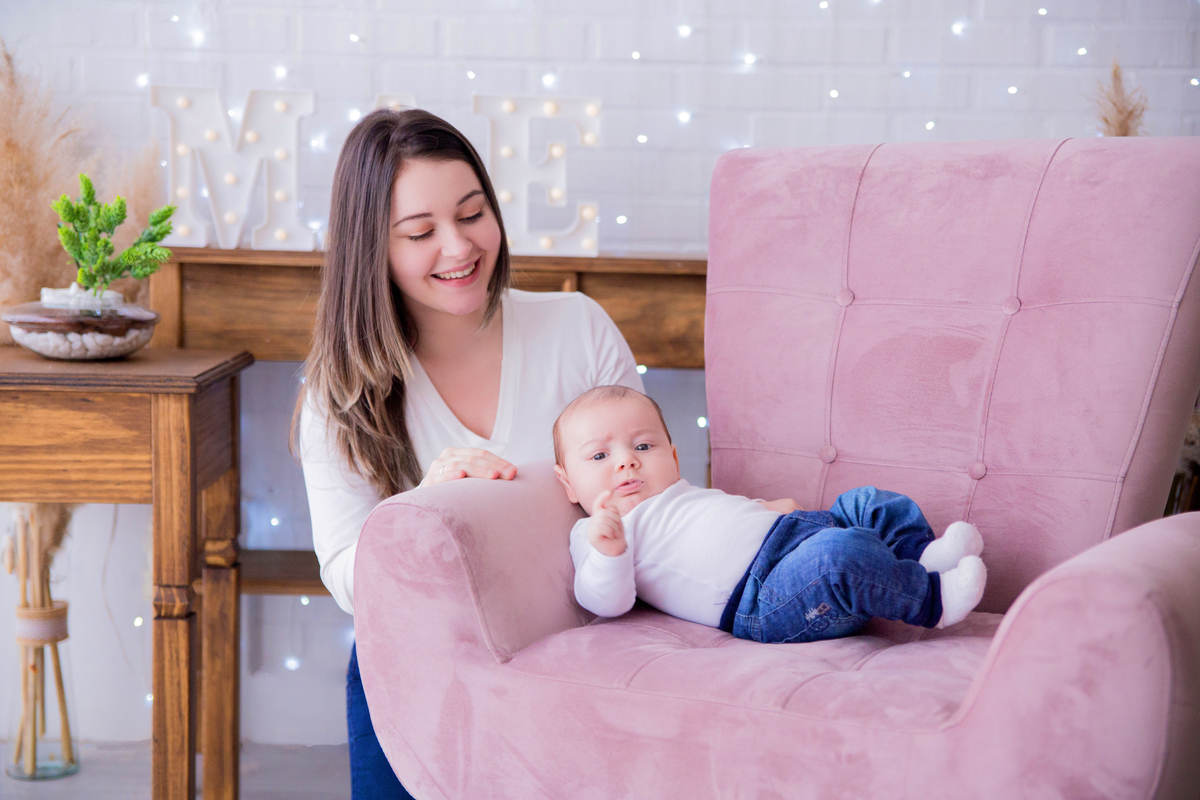 acompanhamento mensal de bebe caxias do sul figurino cenario tematico  personagem foto infantil serra gaucha fotografia familia mundo azul rosa ensaio fotografico crianca newborn baby menino menina smash the cake esmague o bolo banheira urso circo