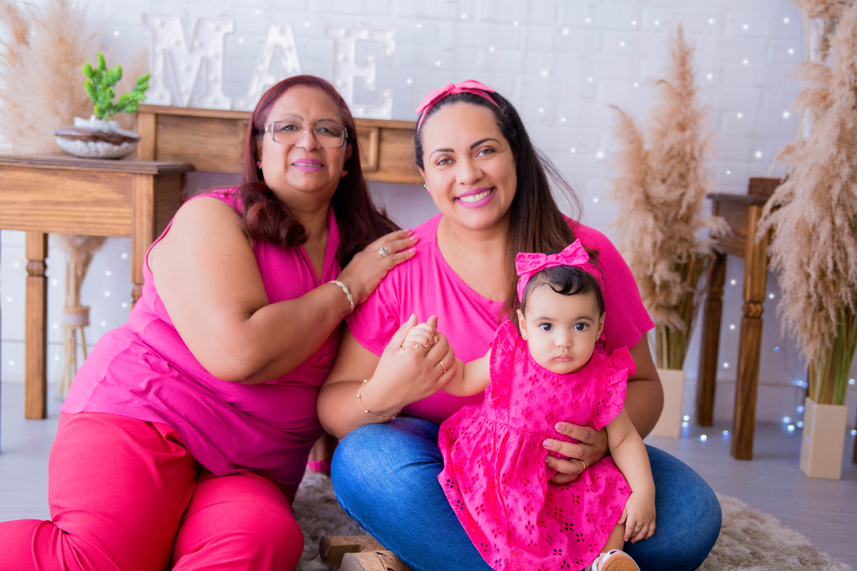 acompanhamento mensal de bebe caxias do sul figurino cenario tematico  personagem foto infantil serra gaucha fotografia familia mundo azul rosa ensaio fotografico crianca newborn baby menino menina smash the cake esmague o bolo banheira urso circo