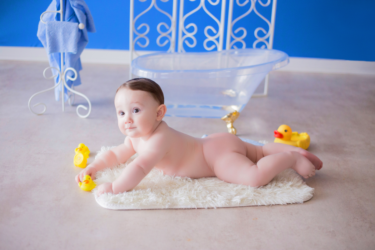 acompanhamento mensal de bebe caxias do sul figurino cenario tematico  personagem foto infantil serra gaucha fotografia familia mundo azul rosa ensaio fotografico crianca newborn baby menino menina smash the cake esmague o bolo banheira urso circo