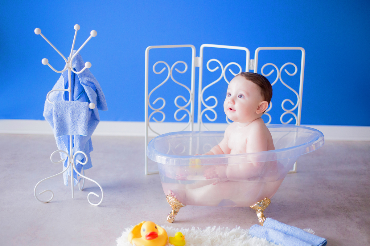 acompanhamento mensal de bebe caxias do sul figurino cenario tematico  personagem foto infantil serra gaucha fotografia familia mundo azul rosa ensaio fotografico crianca newborn baby menino menina smash the cake esmague o bolo banheira urso circo